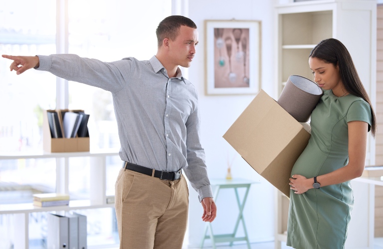 Boss and dismissal pregnant woman